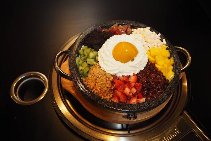 8 Korean BBQ at Clarke Quay Central