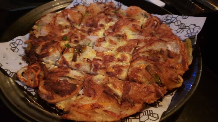 8 Korean BBQ at Clarke Quay Central