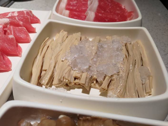 Haidilao Hot Pot 海底捞火锅 at Clarke Quay