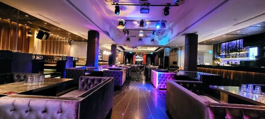 Yin Bar & Lounge at Clarke Quay