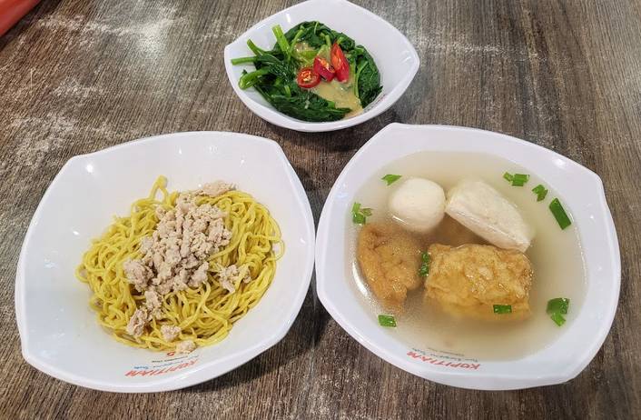 Kopitiam at Compass One