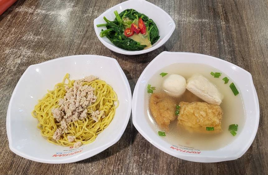 Kopitiam at Compass One