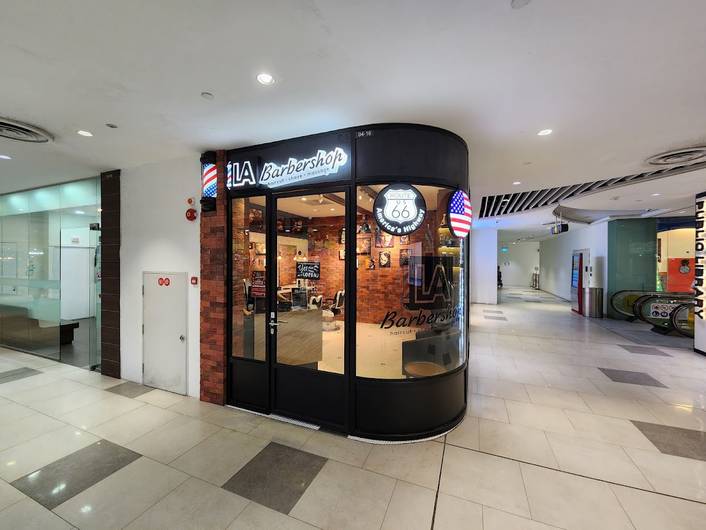 LA Barbershop at Compass One