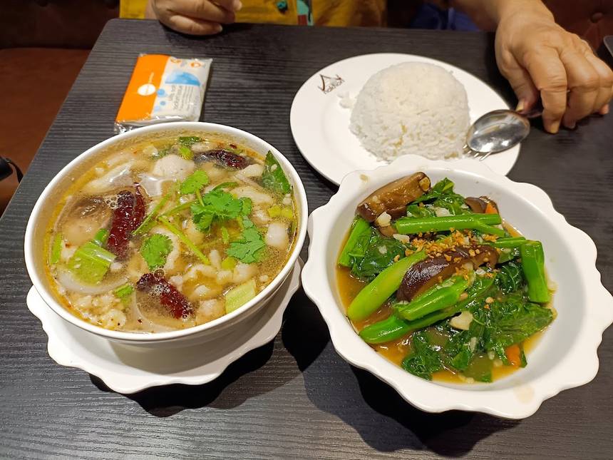 Nakhon Kitchen at Compass One