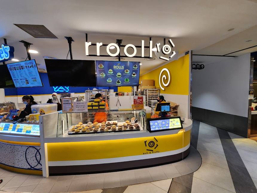 rrooll at Compass One