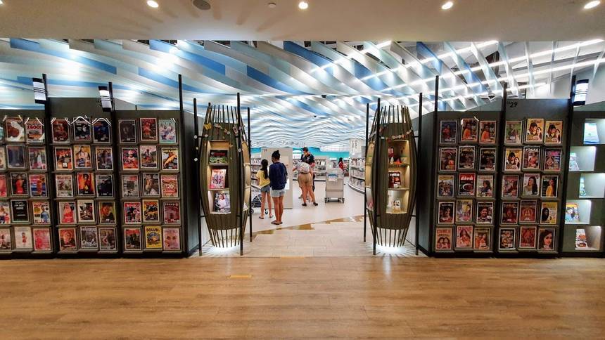 Sengkang Public Library at Compass One