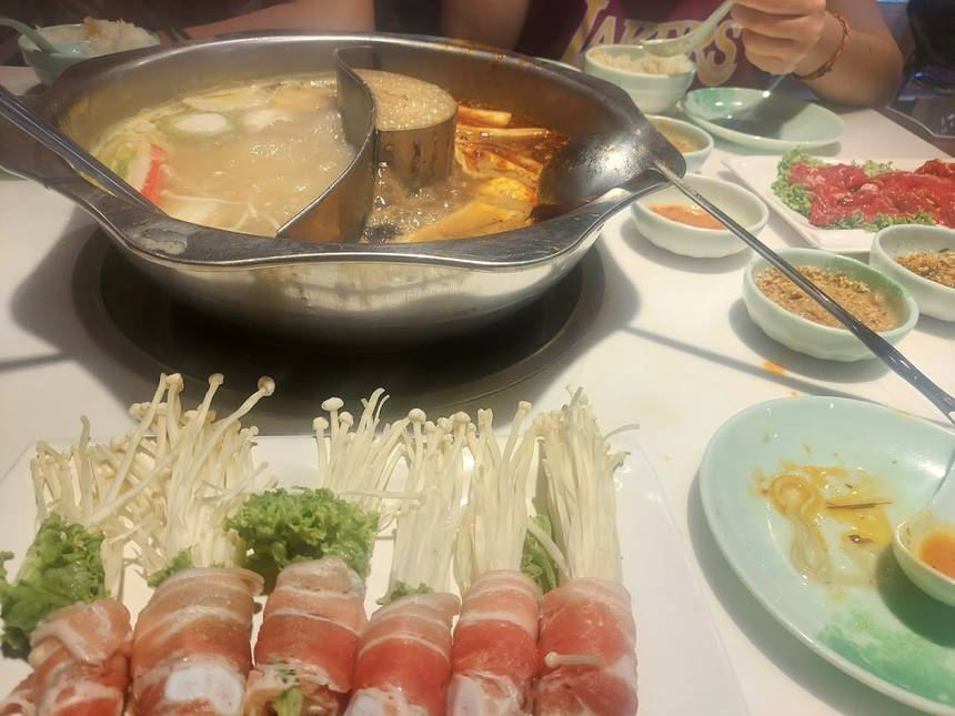 Shi Li Fang Hot Pot at Compass One
