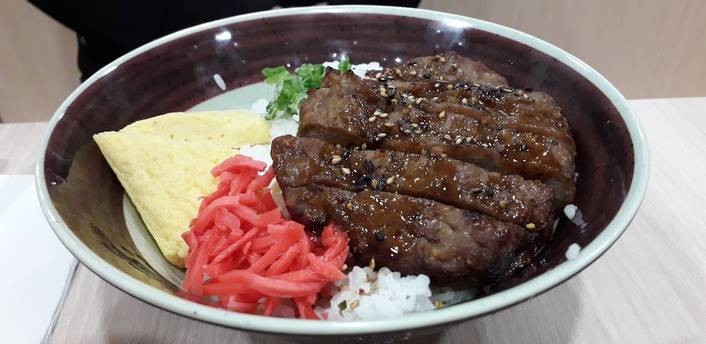 Umisushi at Compass One