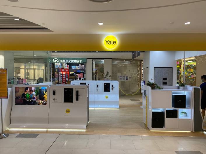 Yale Smart Shop at Compass One