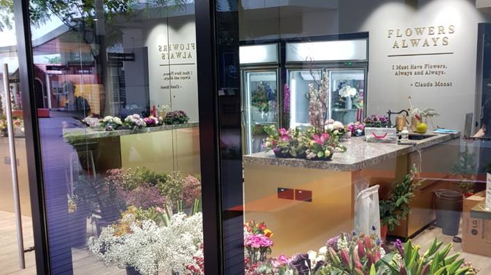 Flowers Always at HillV2