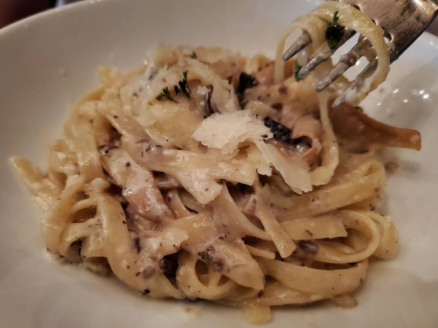 Wine Connection Bistro at HillV2