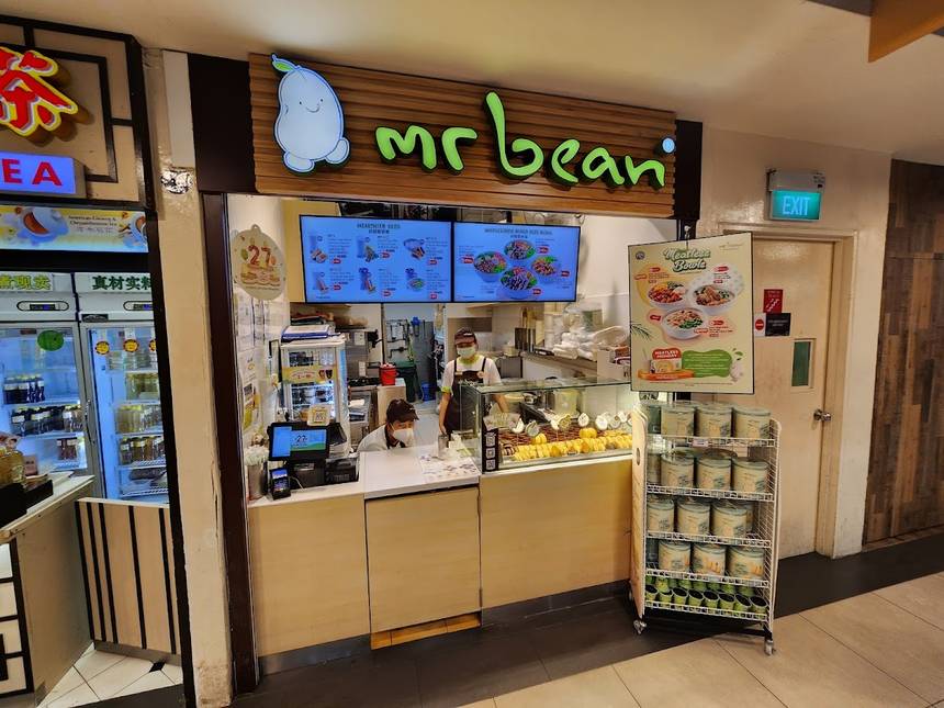 Mr Bean at Hougang Mall