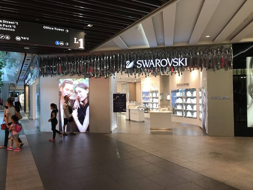 SWAROVSKI Outlet at IMM