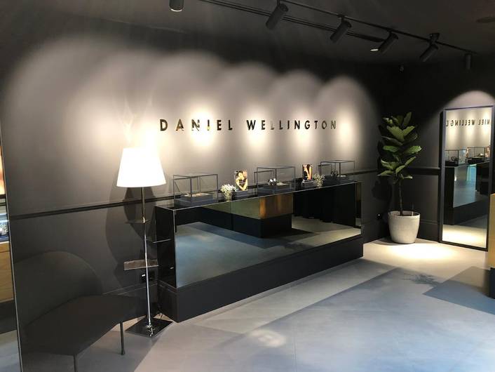 Daniel Wellington at ION Orchard