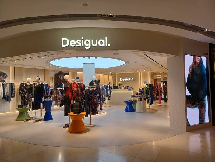 Desigual at ION Orchard