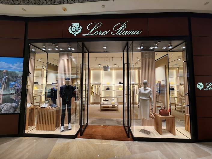 Loro Piana at ION Orchard