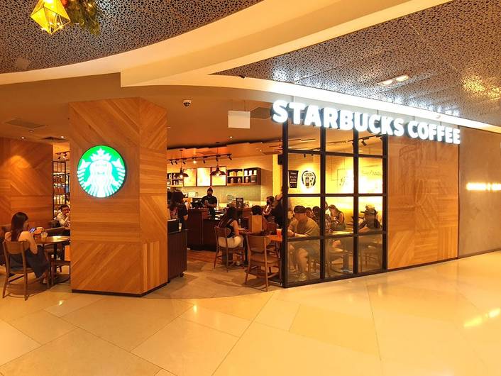 Starbucks at ION Orchard