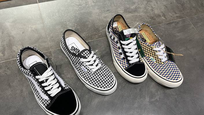 Vans at ION Orchard