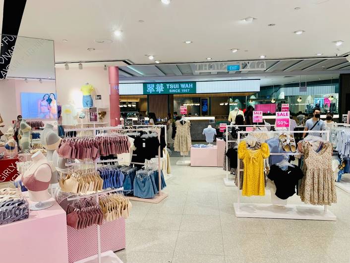 6ixty8ight at Jem