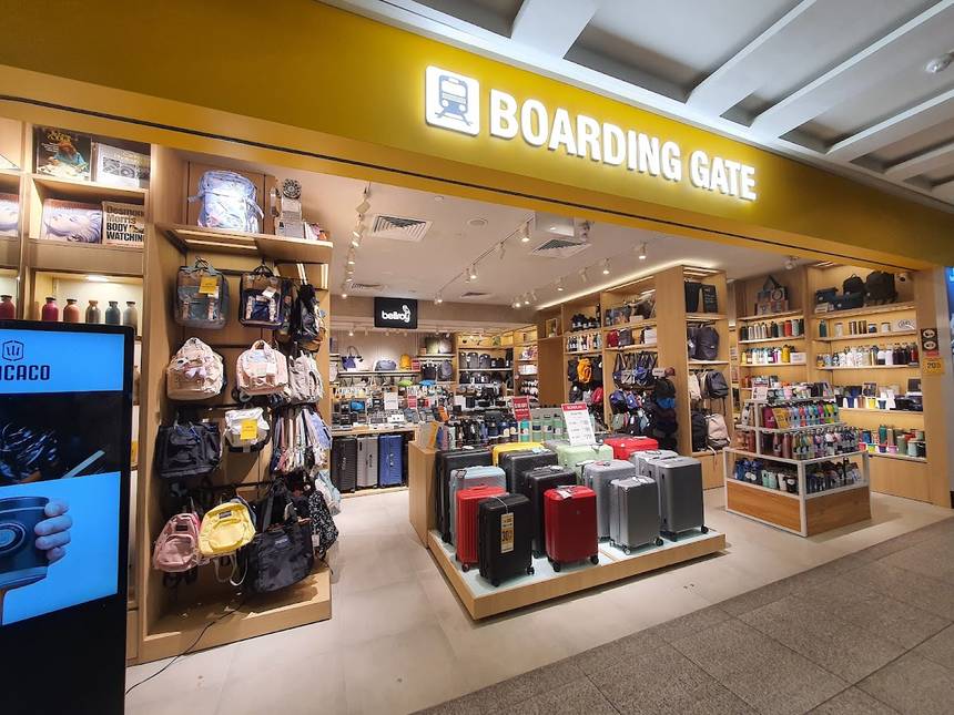 Boarding Gate at Jem