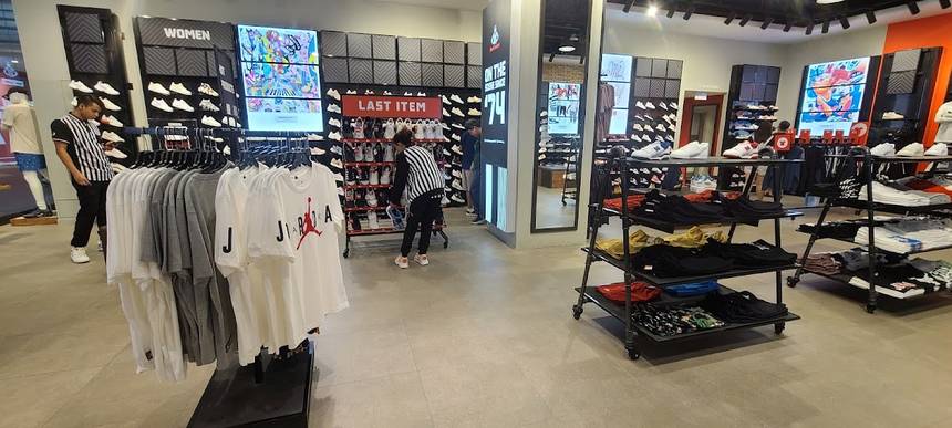Foot Locker at Jem