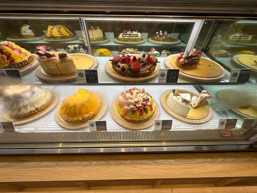 Fruit Paradise 和 Cafe at Jem