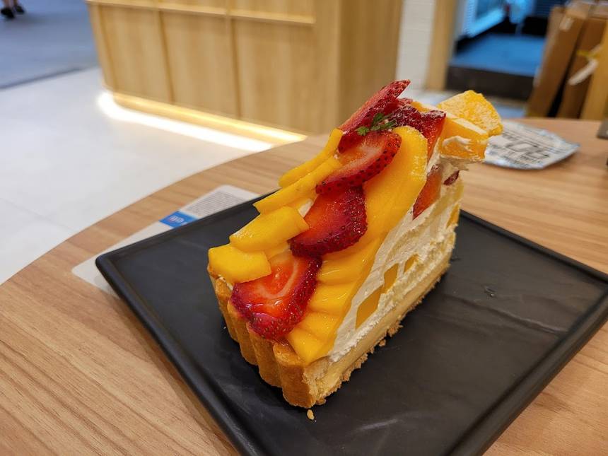 Fruit Paradise 和 Cafe at Jem