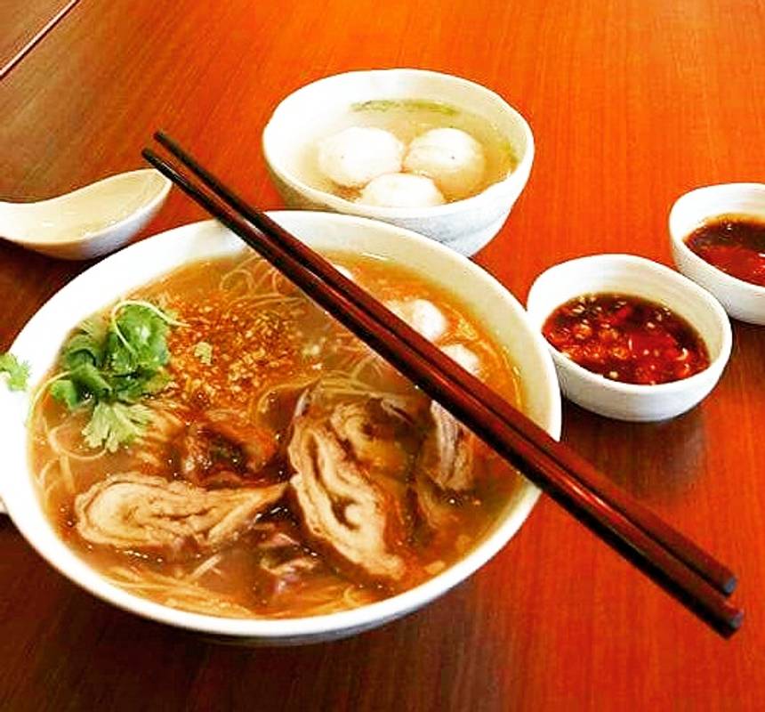 Lee Wee & Brothers at Jem