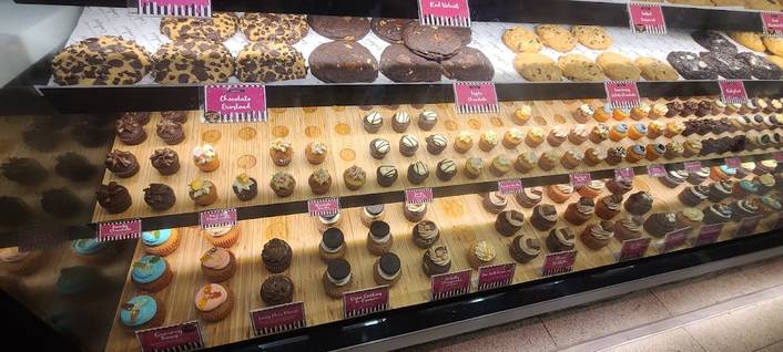 Twelve Cupcakes at Jem