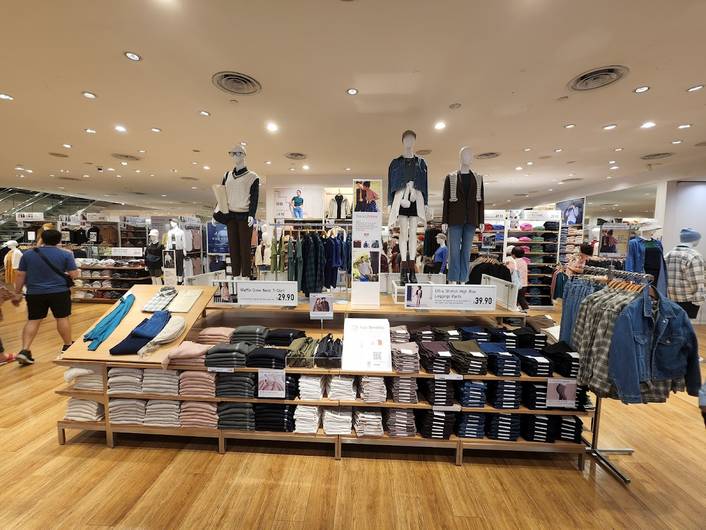 Uniqlo at Jem