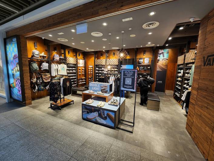 Vans at Jem