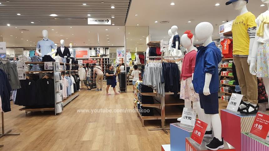 Uniqlo - Jewel Changi Airport - SingMalls