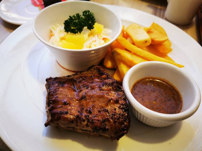 Swensen's at Junction 8