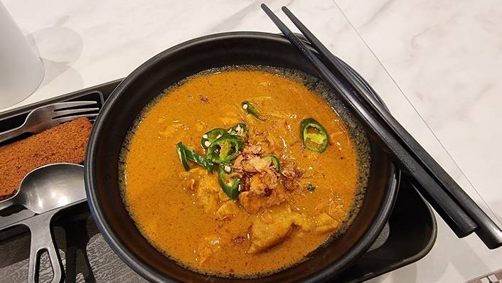 Kueh & Mee at Jurong Point