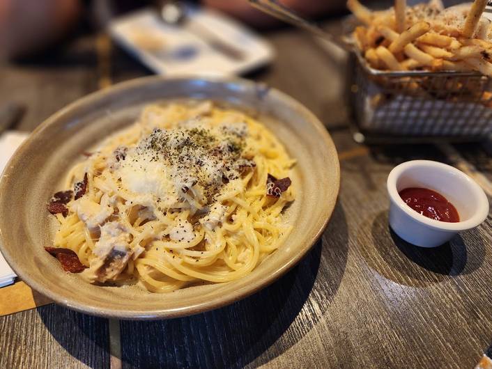 Poulet at Kallang Wave Mall