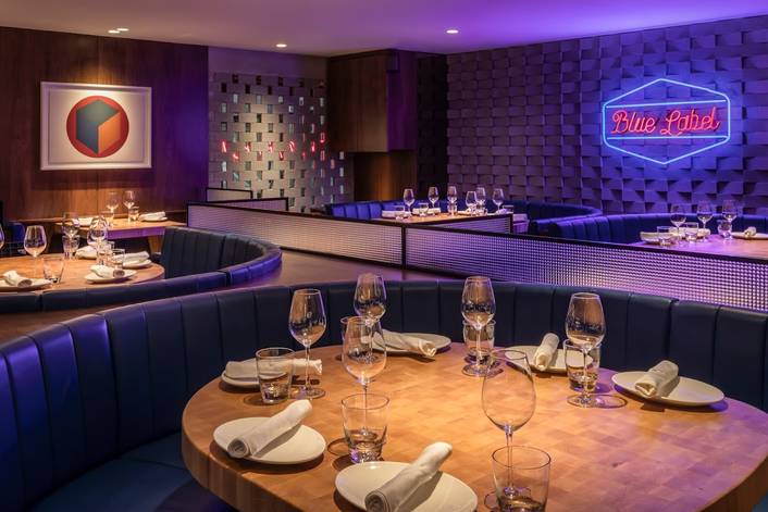 Blue Label Pizza and Wine at Mandarin Gallery
