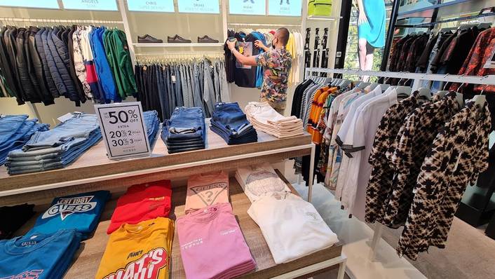 GUESS at Shoppes at Marina Bay Sands