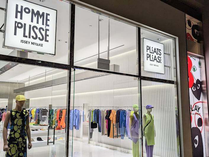 Homme Plissé Issey Miyake at Shoppes at Marina Bay Sands