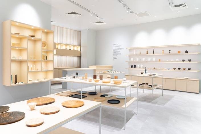 HULS GALLERY at Millenia Walk