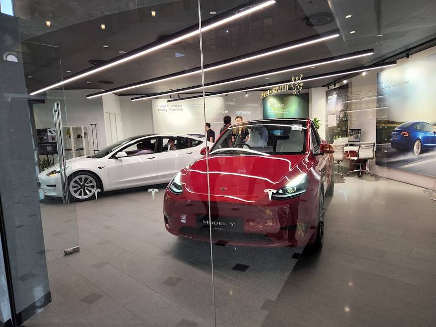 Tesla at Millenia Walk