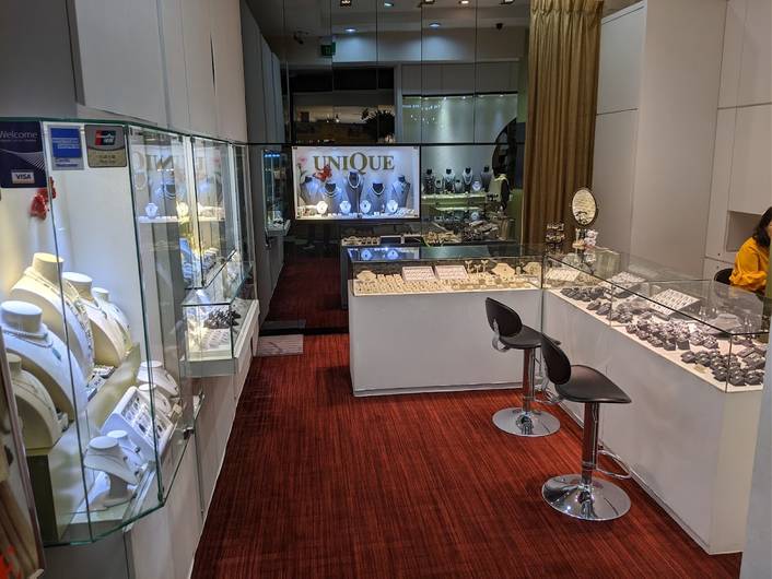 Unique Fine Pearl & Gem at Millenia Walk
