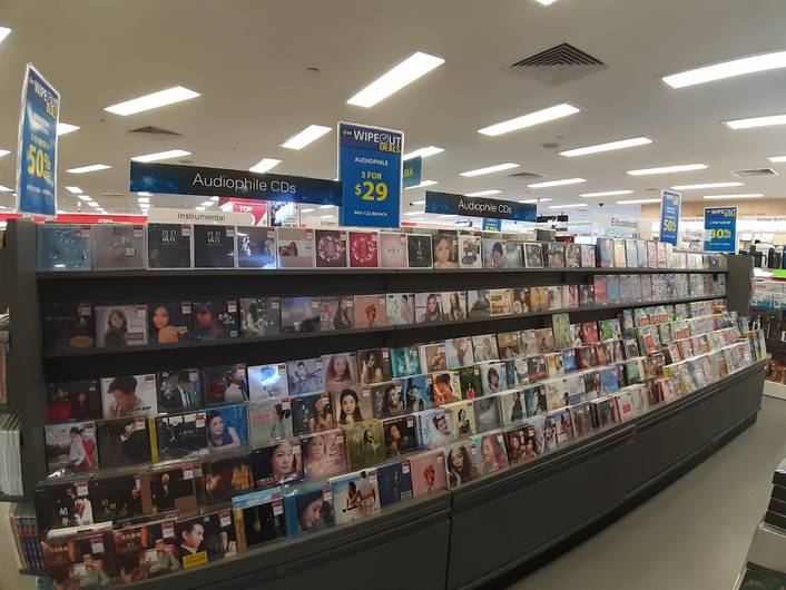 POPULAR Bookstore at NEX