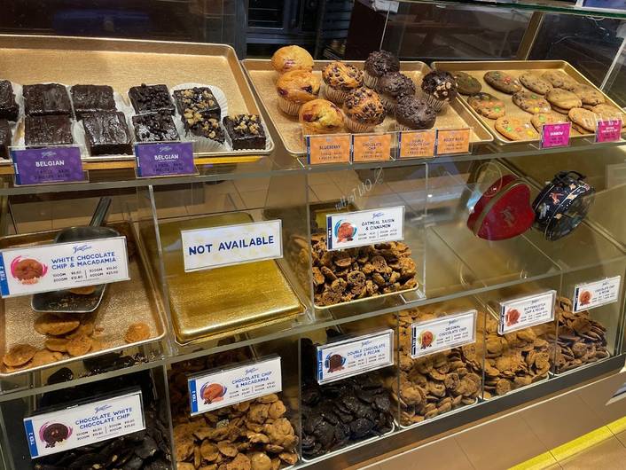 Famous Amos at One Raffles Place