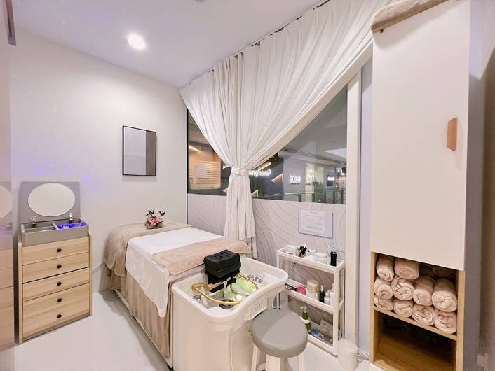 Oscar Head Spa at One Raffles Place