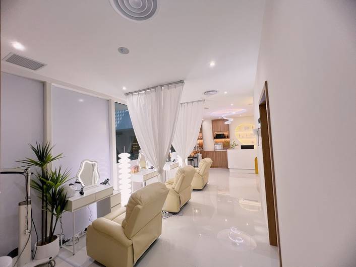 Oscar Head Spa at One Raffles Place