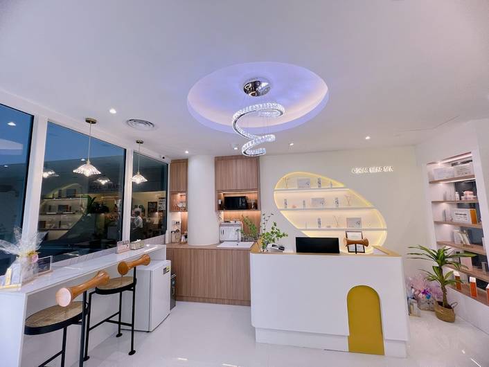 Oscar Head Spa at One Raffles Place