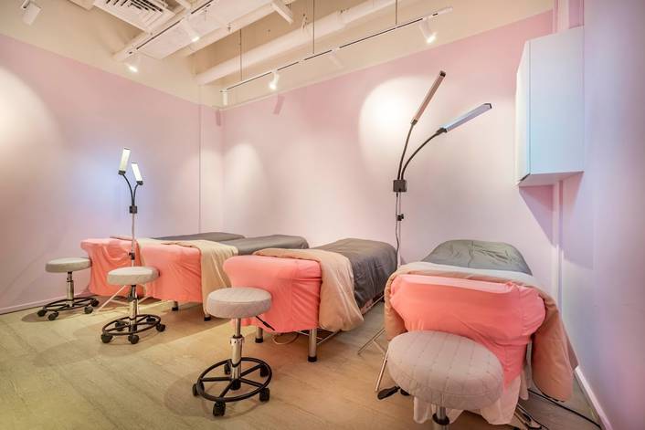 Perky Lash at One Raffles Place