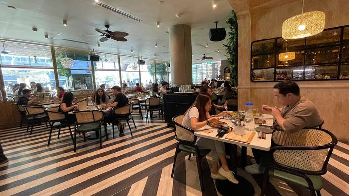 Vibe Bistro at One Raffles Place