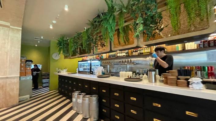 Vibe Bistro at One Raffles Place