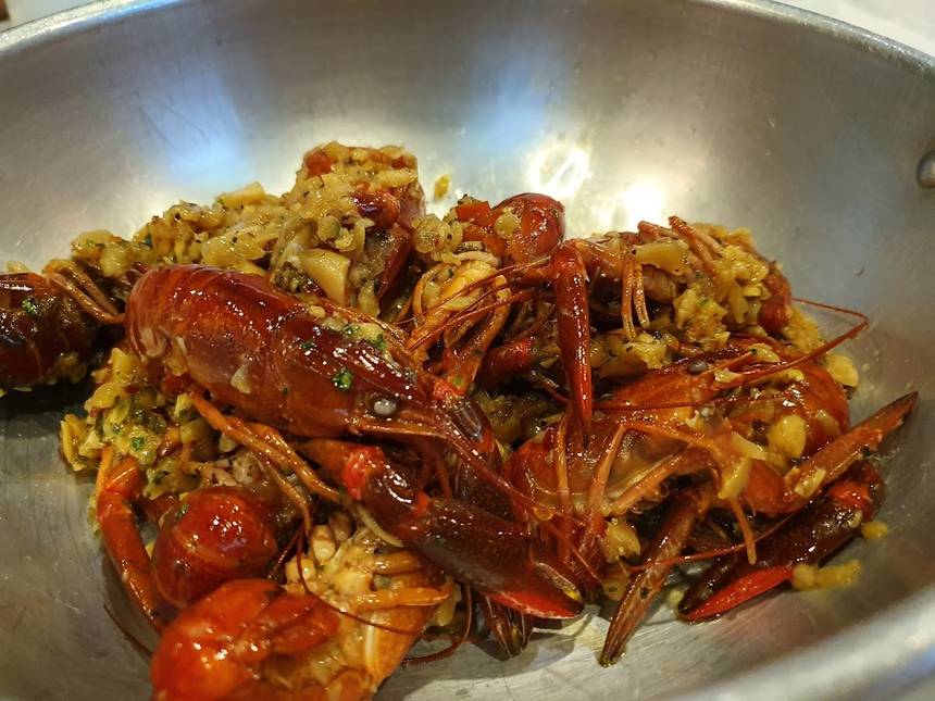 Dancing Crab at Orchard Central